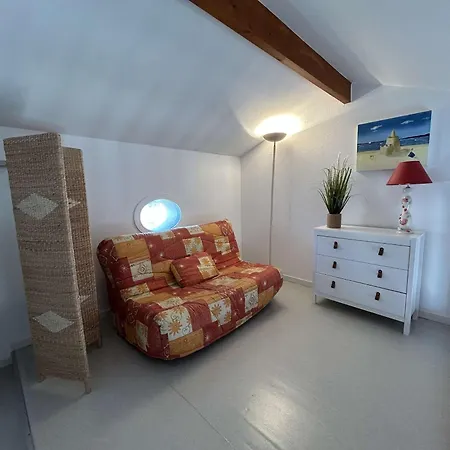 Maison Proche Plage, Parking Prive - 4/5 Pers. - Fr-1-224c-374